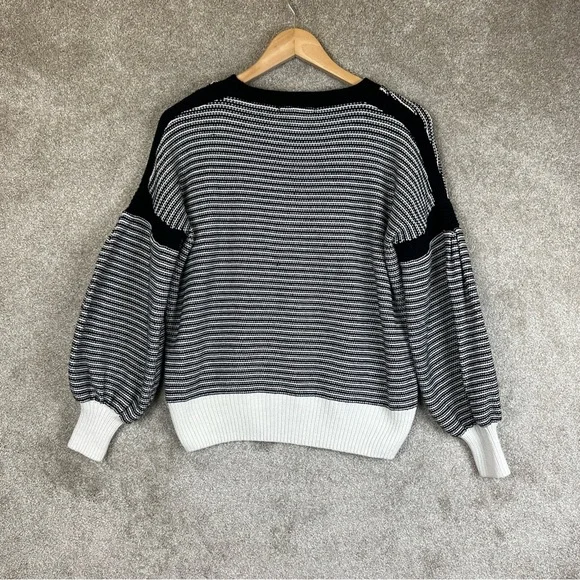 Urban Outfitters Sweater Womens Small Black White Cotton Blend Pullover- 9030* - Picture 2 of 10